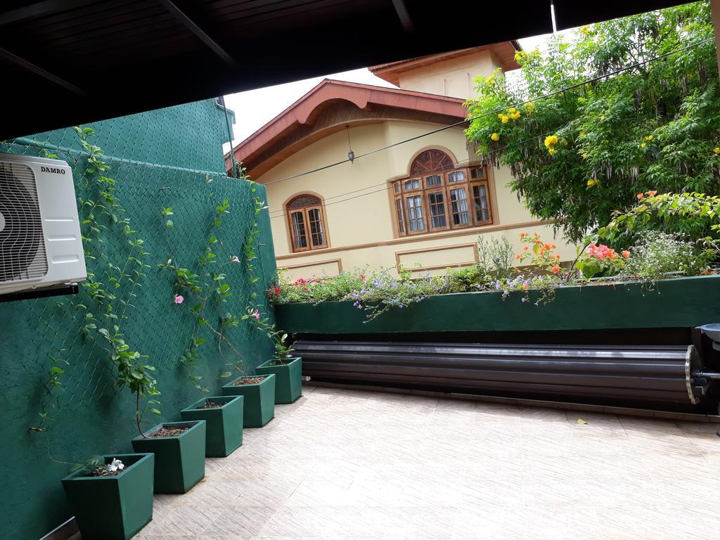 Grand Resort Kandy Extérieur photo