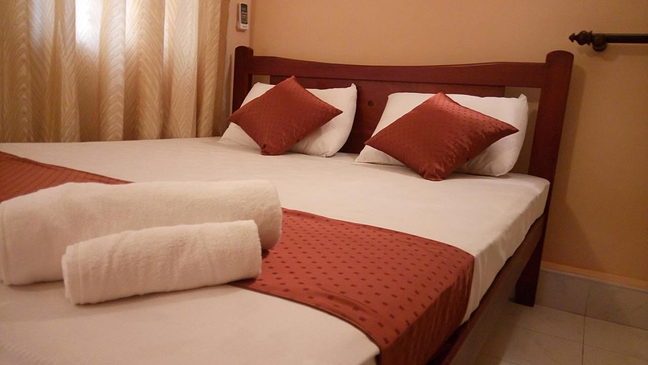 Grand Resort Kandy Extérieur photo
