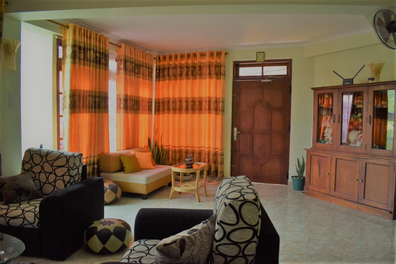 Grand Resort Kandy Extérieur photo