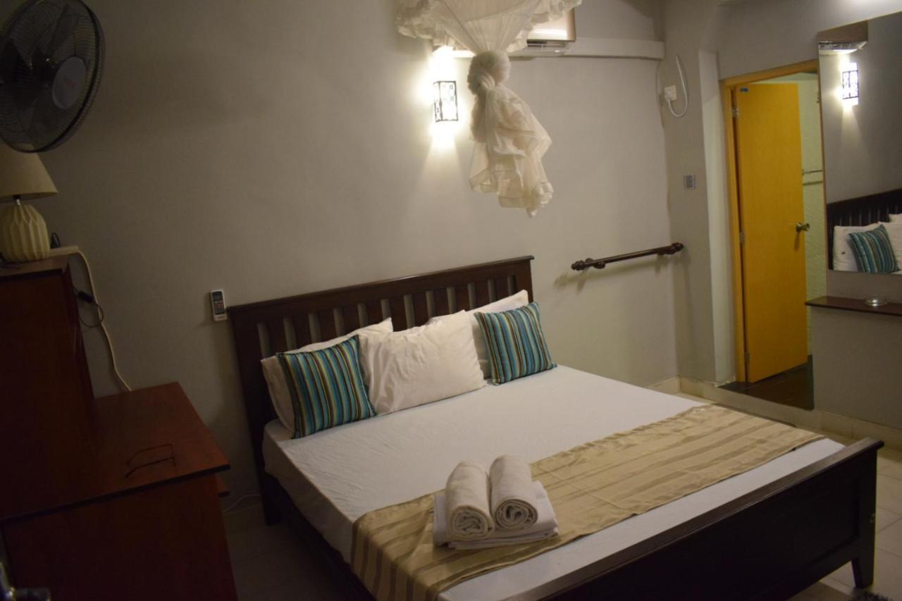 Grand Resort Kandy Extérieur photo
