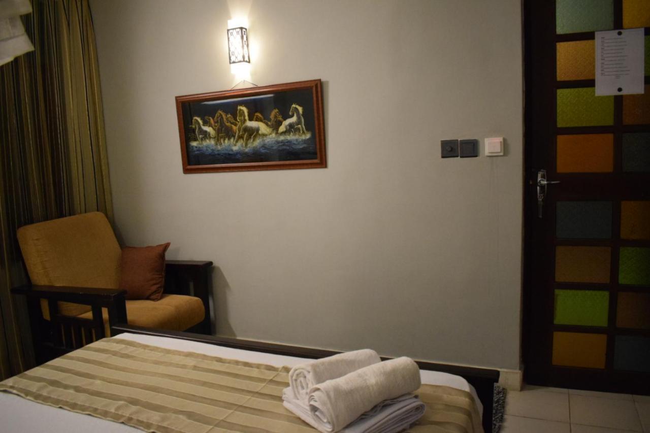 Grand Resort Kandy Extérieur photo